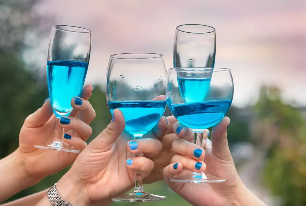 El Misterio del “Vino Azul”: La Innovación que Rompe las Reglas del Vino